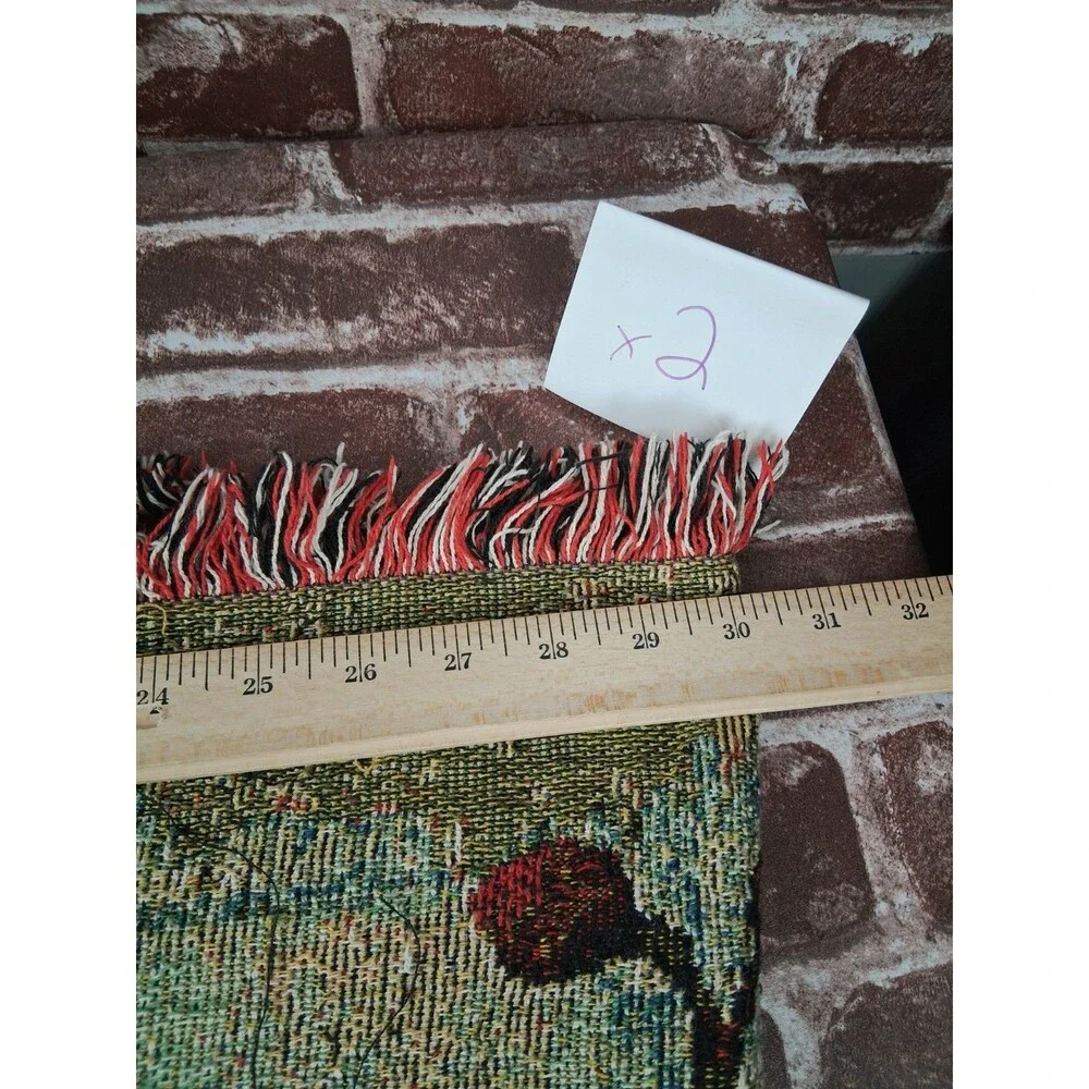 Unbranded tapestry throw